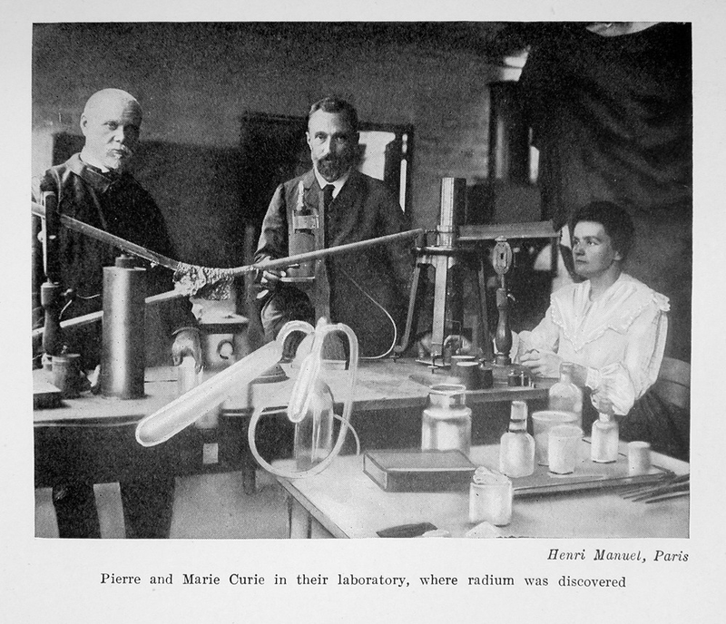 Illustration for article titled Incredible Pictures of Early Science Labs
